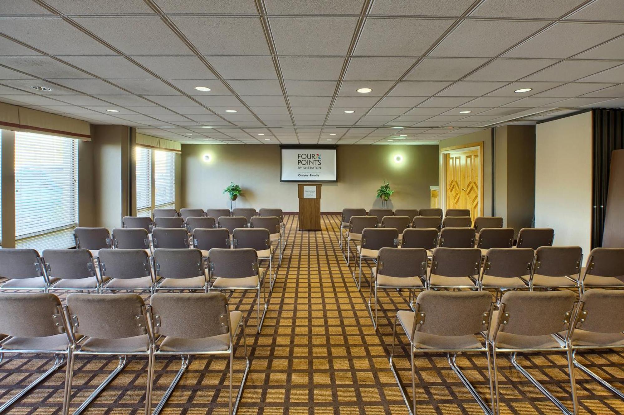 Four Points By Sheraton Charlotte/Pineville Buitenkant foto
